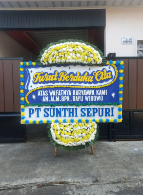 Papan Bunga Duka di Karang Layung